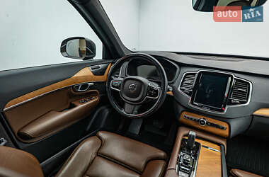 Внедорожник / Кроссовер Volvo XC90 2021 в 