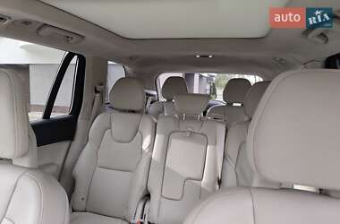 Позашляховик / Кросовер Volvo XC90 2015 в  фото 9 Позашляховик / Кросовер Volvo XC90 2015 в