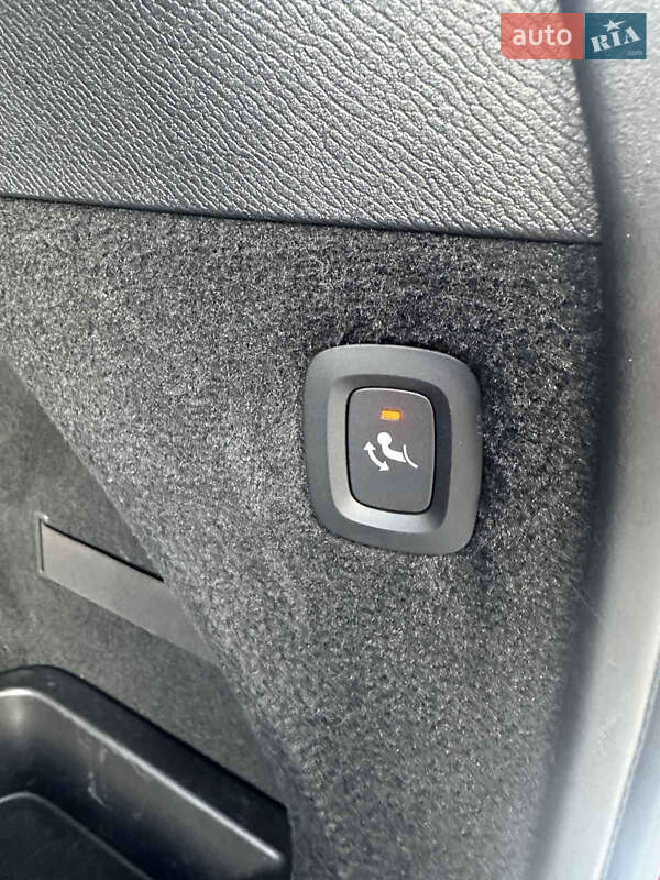 Позашляховик / Кросовер Volvo XC90 2018 в Києві фото 15 Позашляховик / Кросовер Volvo XC90 2018 в Києві