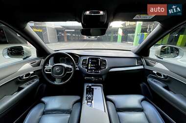 Позашляховик / Кросовер Volvo XC90 2020 в  фото 30 Позашляховик / Кросовер Volvo XC90 2020 в
