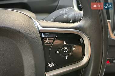 Позашляховик / Кросовер Volvo XC90 2020 в  фото 35 Позашляховик / Кросовер Volvo XC90 2020 в