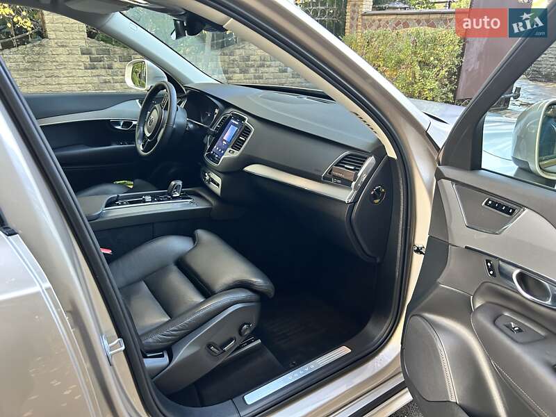 Позашляховик / Кросовер Volvo XC90 2022 в Києві фото 19 Позашляховик / Кросовер Volvo XC90 2022 в Києві