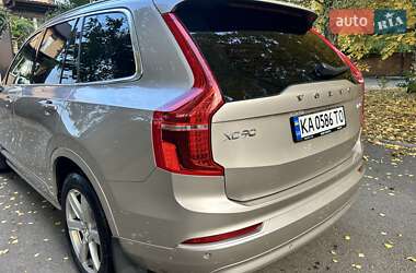 Внедорожник / Кроссовер Volvo XC90 2022 в 