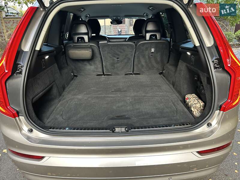 Позашляховик / Кросовер Volvo XC90 2022 в Києві фото 21 Позашляховик / Кросовер Volvo XC90 2022 в Києві