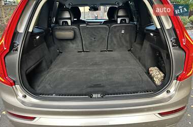 Внедорожник / Кроссовер Volvo XC90 2022 в 