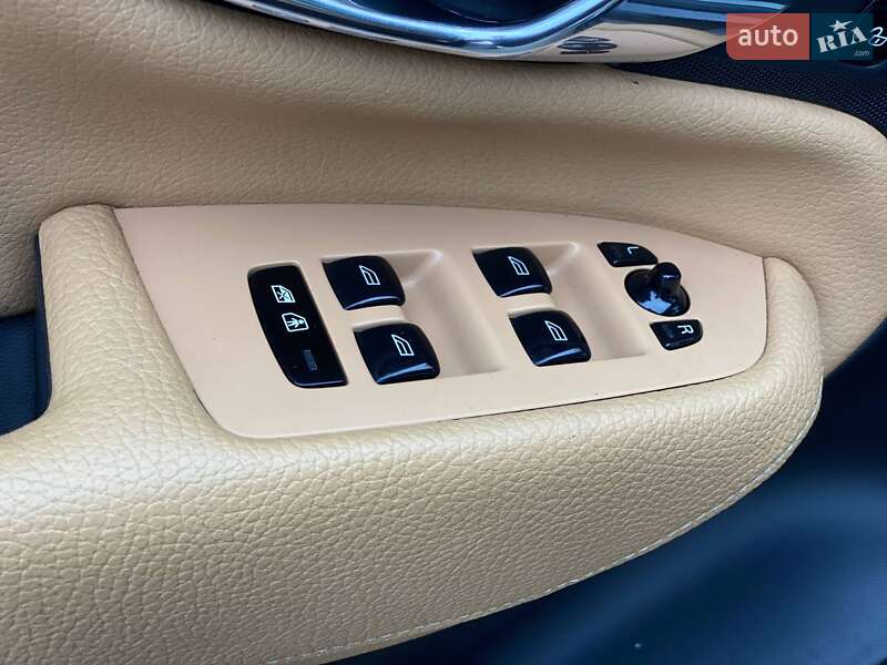 Внедорожник / Кроссовер Volvo XC90 2015 в Киеве