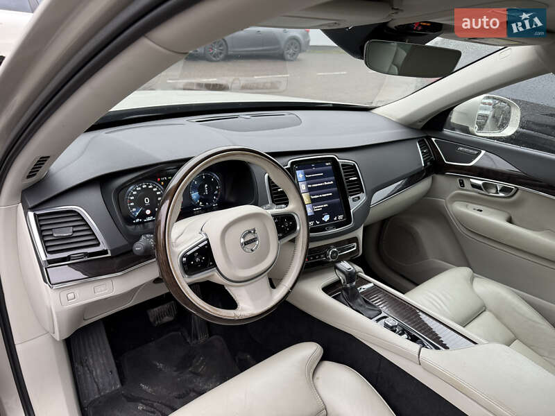 Позашляховик / Кросовер Volvo XC90 2016 в Києві