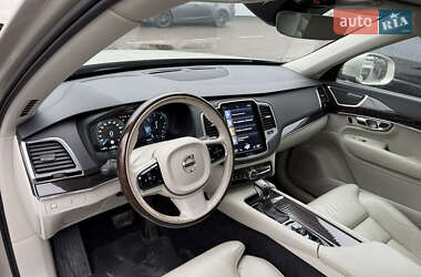 Внедорожник / Кроссовер Volvo XC90 2016 в 