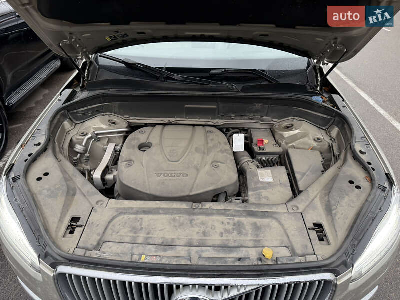 Позашляховик / Кросовер Volvo XC90 2016 в Києві
