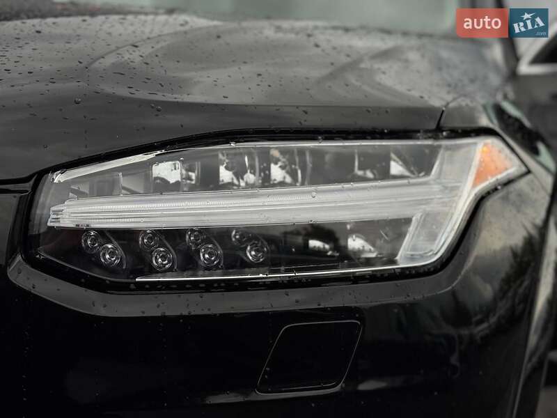 Внедорожник / Кроссовер Volvo XC90 2019 в Ровно
