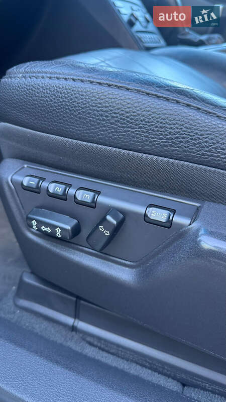 Позашляховик / Кросовер Volvo XC90 2011 в Луцьку