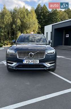 Позашляховик / Кросовер Volvo XC90 2019 в 