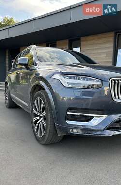 Позашляховик / Кросовер Volvo XC90 2019 в 