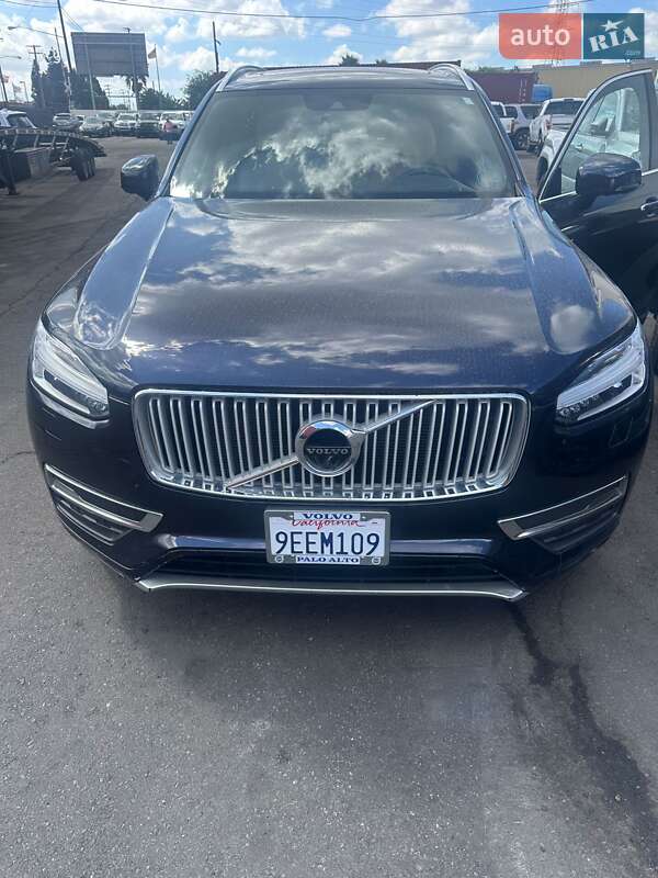 Внедорожник / Кроссовер Volvo XC90 2016 в 