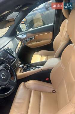 Внедорожник / Кроссовер Volvo XC90 2016 в 