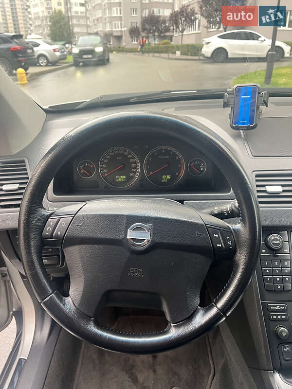 Внедорожник / Кроссовер Volvo XC90 2005 в Киеве