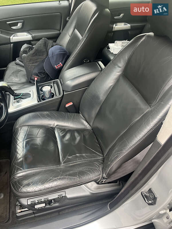 Внедорожник / Кроссовер Volvo XC90 2005 в Киеве