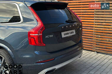 Внедорожник / Кроссовер Volvo XC90 2017 в 