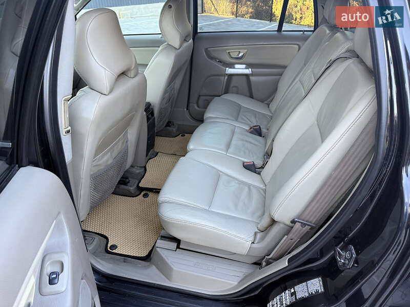 Внедорожник / Кроссовер Volvo XC90 2004 в Кременце