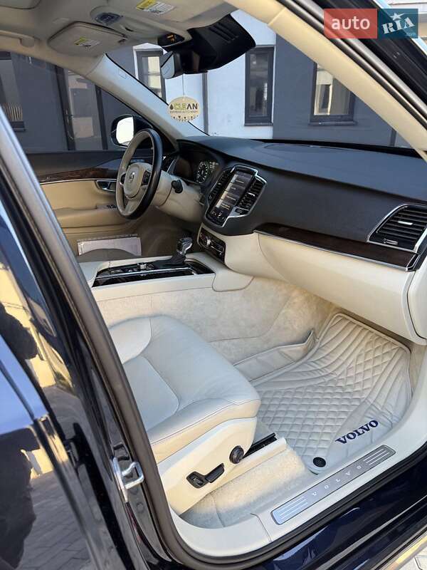 Позашляховик / Кросовер Volvo XC90 2015 в Івано-Франківську