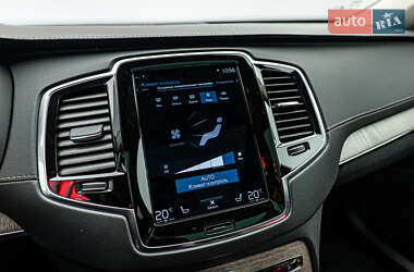 Позашляховик / Кросовер Volvo XC90 2021 в  фото 19 Позашляховик / Кросовер Volvo XC90 2021 в