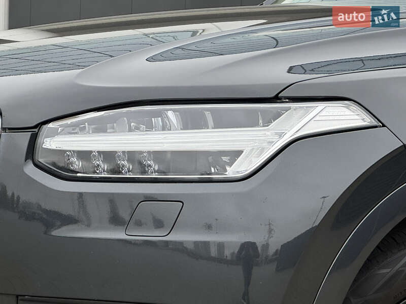 Внедорожник / Кроссовер Volvo XC90 2020 в Киеве