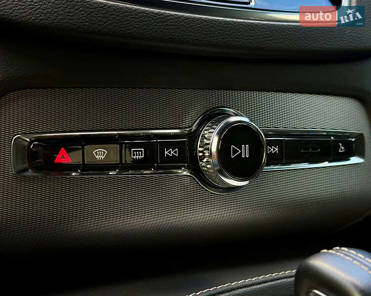 Внедорожник / Кроссовер Volvo XC90 2021 в Киеве фото 29 Внедорожник / Кроссовер Volvo XC90 2021 в Киеве