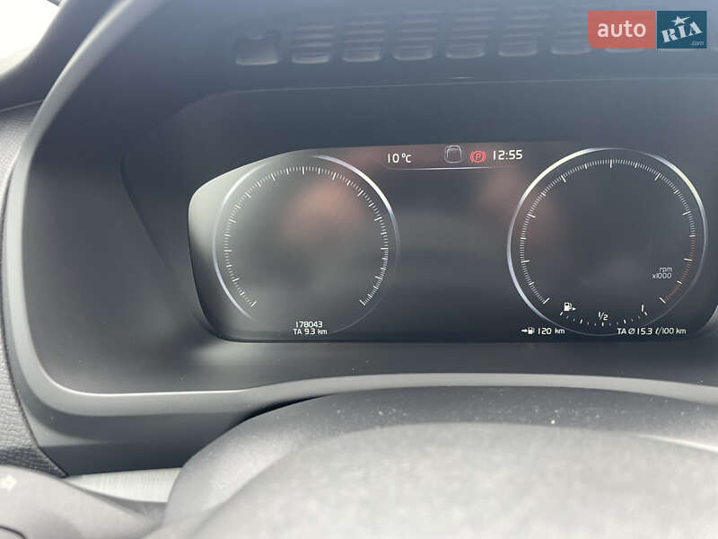 Внедорожник / Кроссовер Volvo XC90 2019 в Киеве фото 14 Внедорожник / Кроссовер Volvo XC90 2019 в Киеве