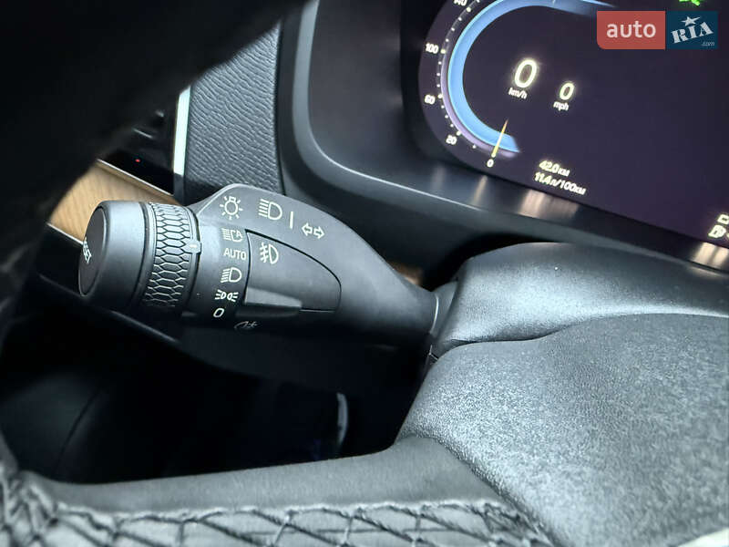 Внедорожник / Кроссовер Volvo XC90 2022 в Киеве фото 40 Внедорожник / Кроссовер Volvo XC90 2022 в Киеве