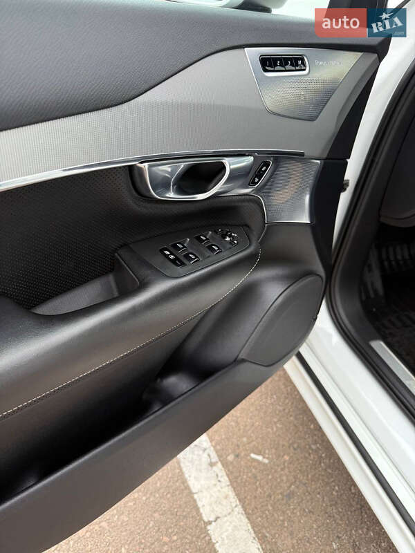 Позашляховик / Кросовер Volvo XC90 2017 в Рівному фото 18 Позашляховик / Кросовер Volvo XC90 2017 в Рівному