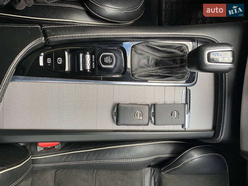Позашляховик / Кросовер Volvo XC90 2017 в Рівному фото 22 Позашляховик / Кросовер Volvo XC90 2017 в Рівному