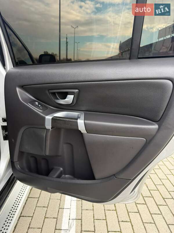 Внедорожник / Кроссовер Volvo XC90 2008 в Нововолынске фото 19 Внедорожник / Кроссовер Volvo XC90 2008 в Нововолынске