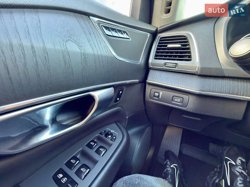 Внедорожник / Кроссовер Volvo XC90 2019 в Черновцах фото 44 Внедорожник / Кроссовер Volvo XC90 2019 в Черновцах