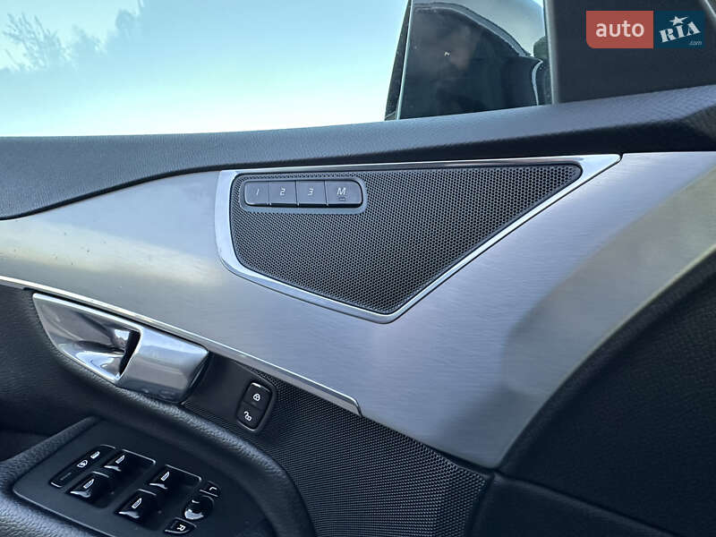 Внедорожник / Кроссовер Volvo XC90 2016 в Дрогобыче фото 100 Внедорожник / Кроссовер Volvo XC90 2016 в Дрогобыче