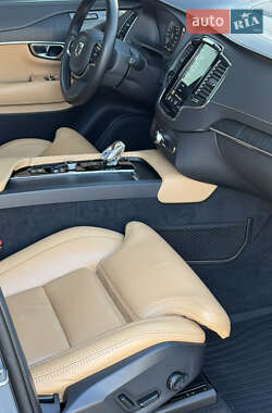 Внедорожник / Кроссовер Volvo XC90 2020 в 
