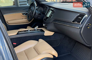 Внедорожник / Кроссовер Volvo XC90 2020 в 