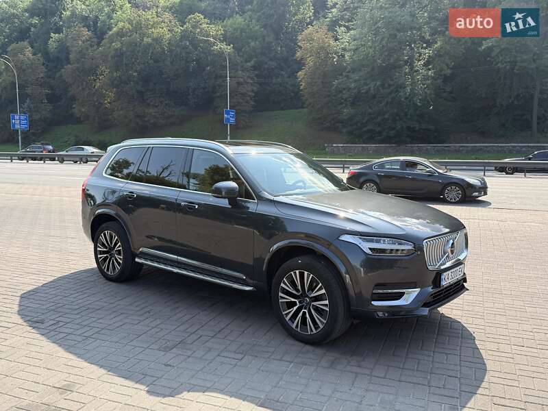 Внедорожник / Кроссовер Volvo XC90 2021 в Киеве