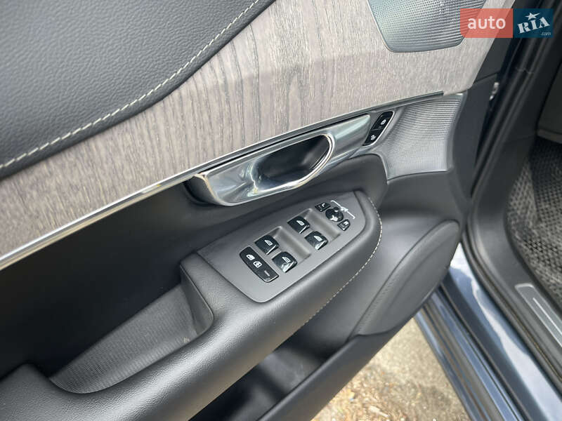 Внедорожник / Кроссовер Volvo XC90 2021 в Киеве фото 15 Внедорожник / Кроссовер Volvo XC90 2021 в Киеве