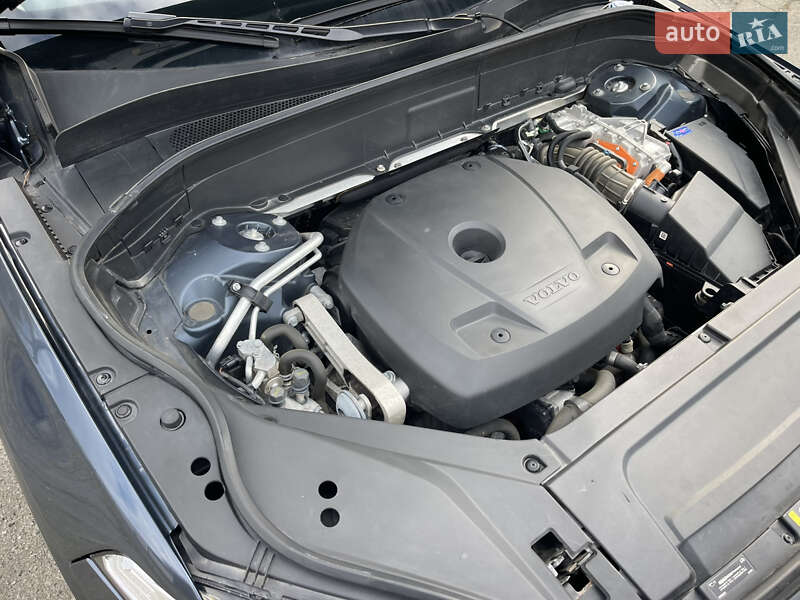 Внедорожник / Кроссовер Volvo XC90 2021 в Киеве фото 49 Внедорожник / Кроссовер Volvo XC90 2021 в Киеве