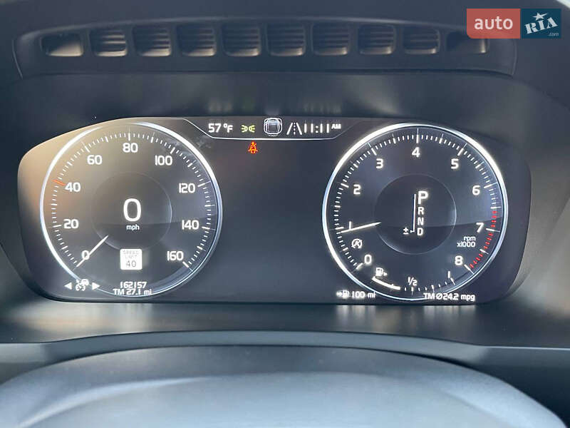 Внедорожник / Кроссовер Volvo XC90 2017 в Черновцах