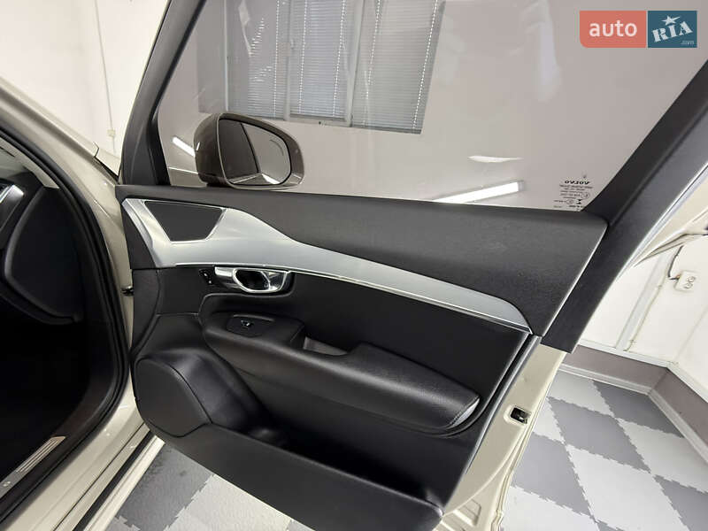 Внедорожник / Кроссовер Volvo XC90 2015 в Трускавце фото 36 Внедорожник / Кроссовер Volvo XC90 2015 в Трускавце