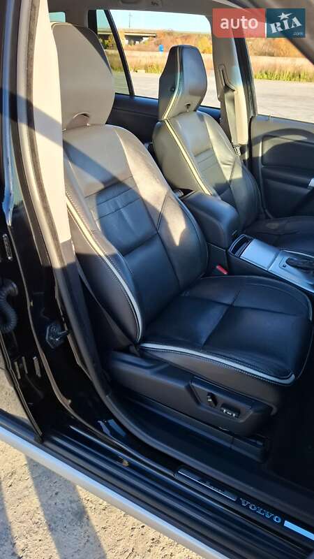 Внедорожник / Кроссовер Volvo XC90 2010 в Берегово фото 24 Внедорожник / Кроссовер Volvo XC90 2010 в Берегово