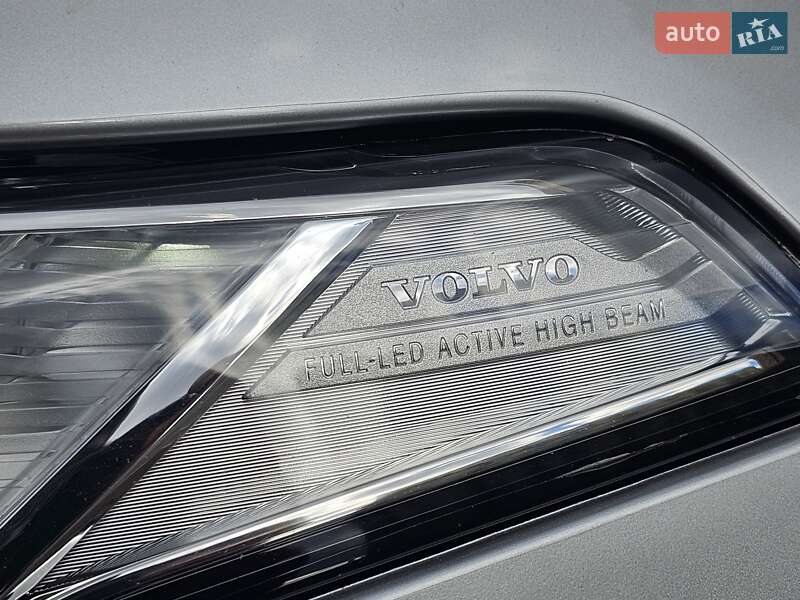 Позашляховик / Кросовер Volvo XC90 2020 в Львові фото 13 Позашляховик / Кросовер Volvo XC90 2020 в Львові