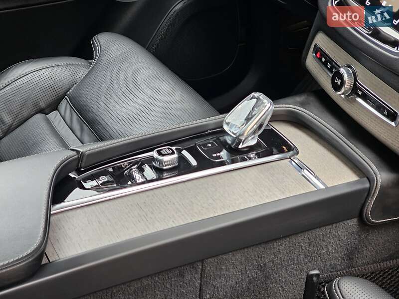 Позашляховик / Кросовер Volvo XC90 2020 в Львові фото 85 Позашляховик / Кросовер Volvo XC90 2020 в Львові