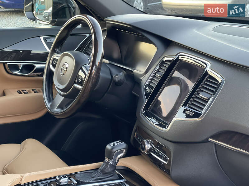 Позашляховик / Кросовер Volvo XC90 2016 в Чернівцях фото 17 Позашляховик / Кросовер Volvo XC90 2016 в Чернівцях