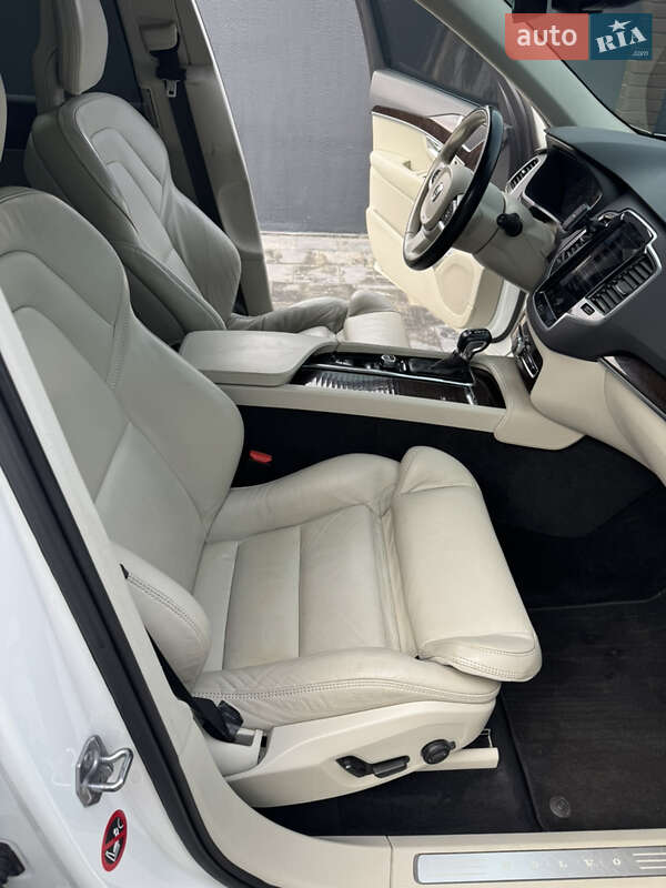 Внедорожник / Кроссовер Volvo XC90 2016 в Кривом Роге фото 7 Внедорожник / Кроссовер Volvo XC90 2016 в Кривом Роге