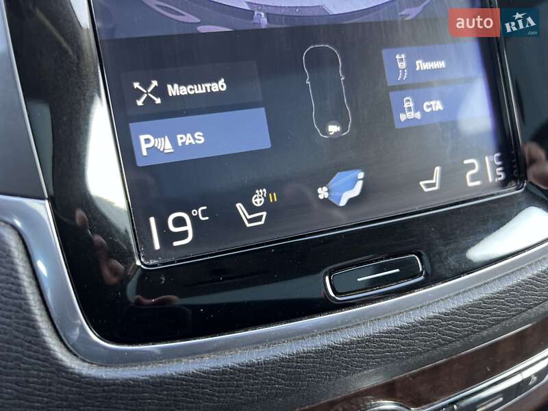 Внедорожник / Кроссовер Volvo XC90 2019 в Киеве