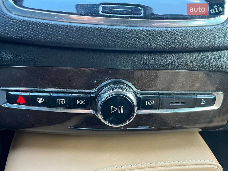 Внедорожник / Кроссовер Volvo XC90 2015 в Киеве фото 27 Внедорожник / Кроссовер Volvo XC90 2015 в Киеве