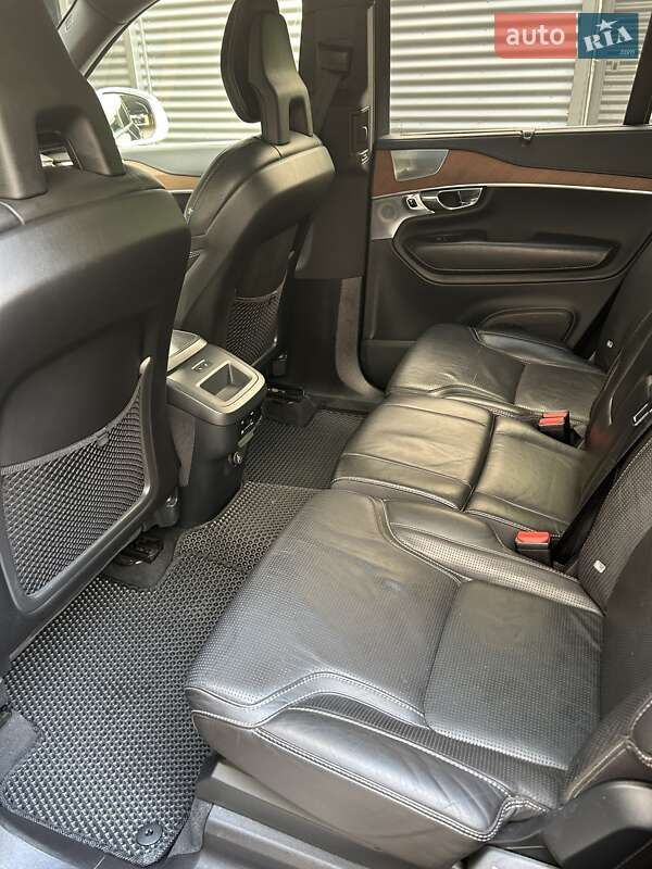 Внедорожник / Кроссовер Volvo XC90 2016 в Киеве