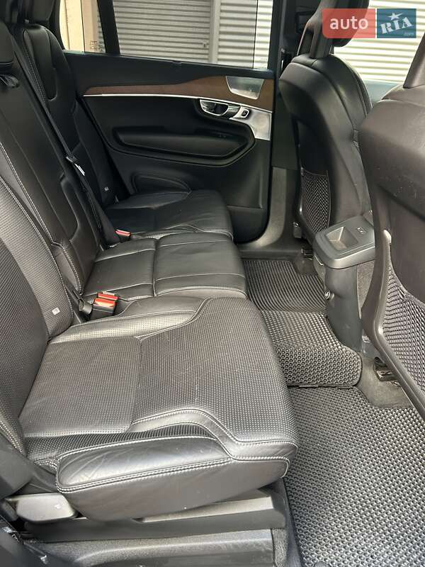 Внедорожник / Кроссовер Volvo XC90 2016 в Киеве